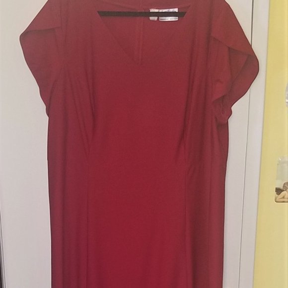 Corelli Performance Dress - Claret Color - Picture 2 of 5